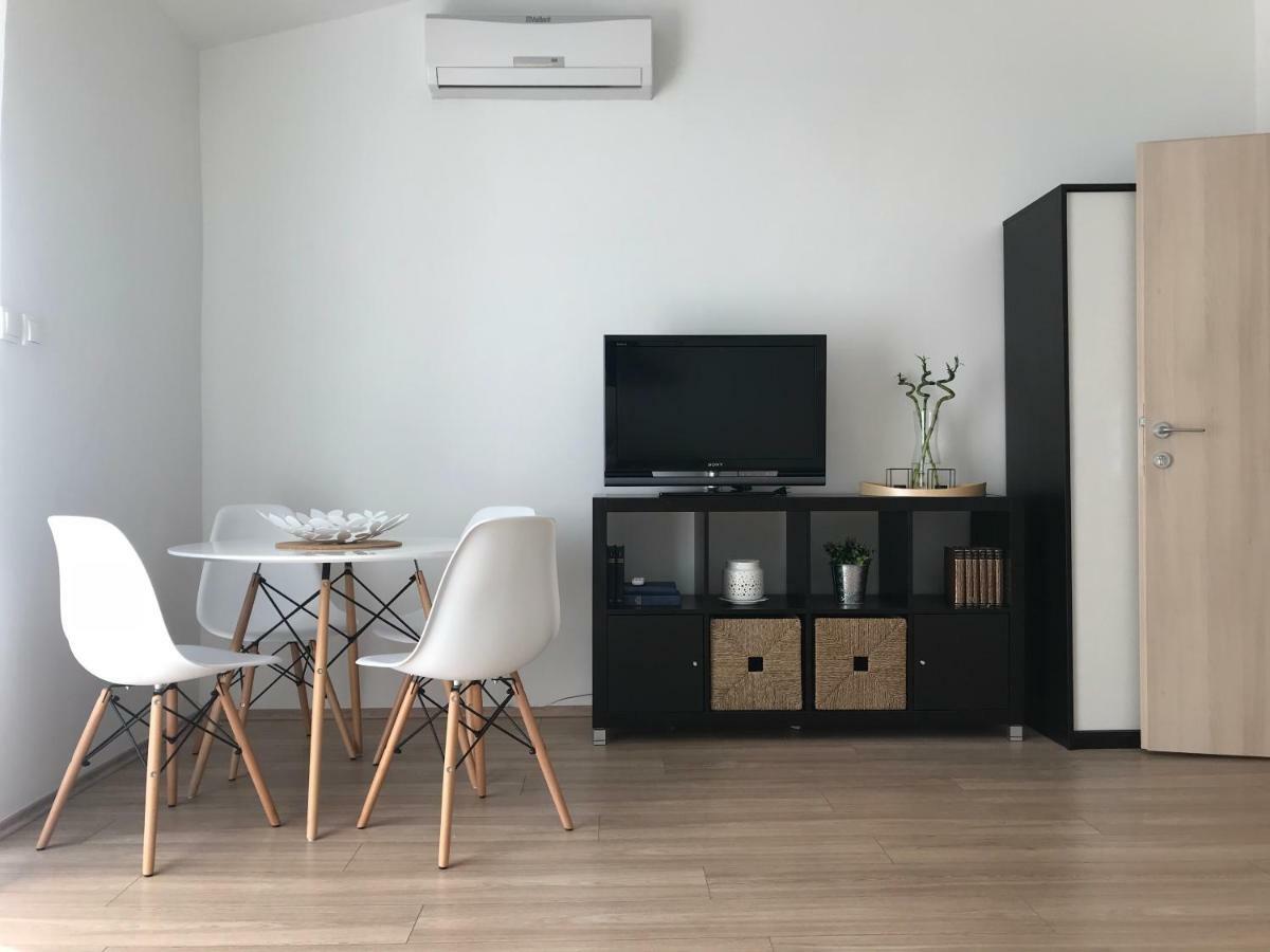 N&N Apartments Jadranovo Εξωτερικό φωτογραφία
